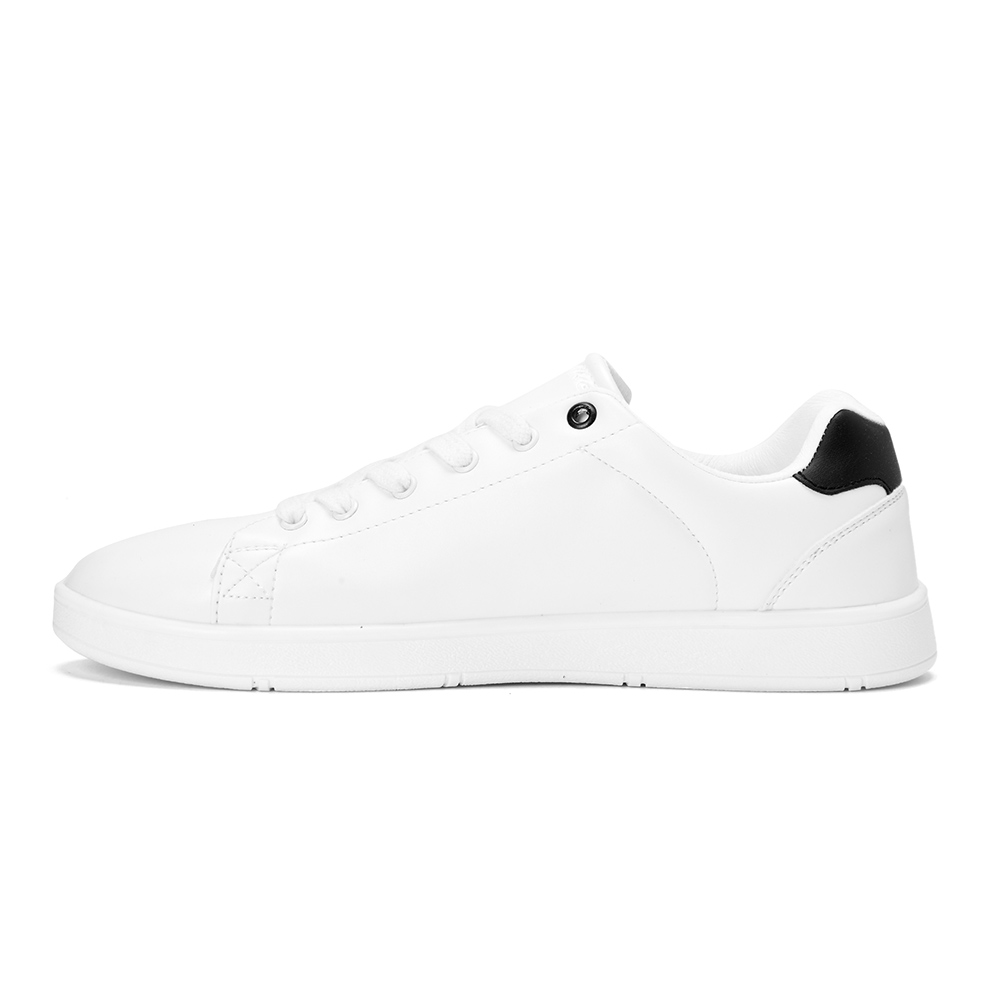 Stylish men sneakers with black heel collar - White