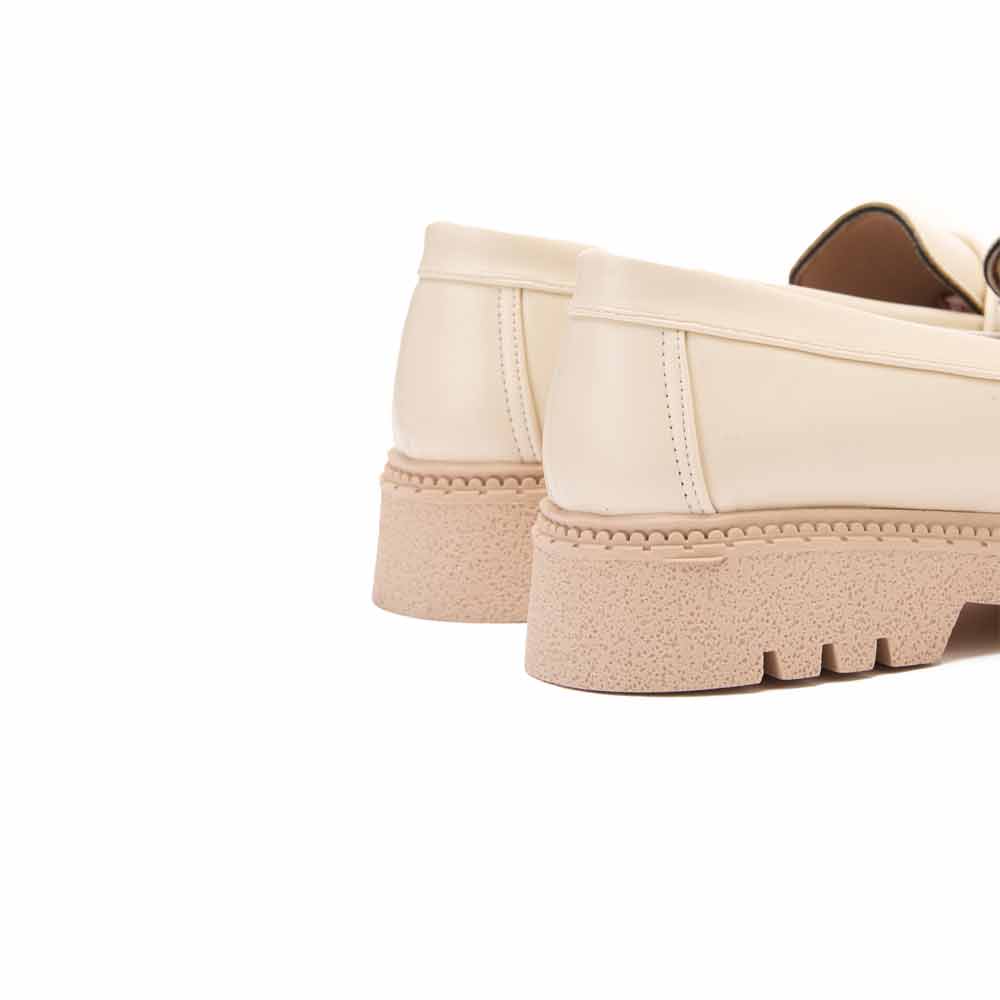 Women fashion leather moccasins - Beige1