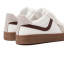 Women's fashion sneakers with maroon details - White1