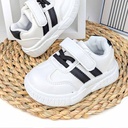 Kids sneakers with black lines - White2