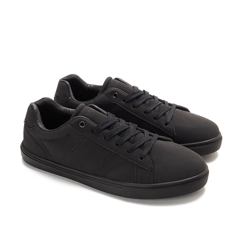 Canvas-men-sneakers-black-4