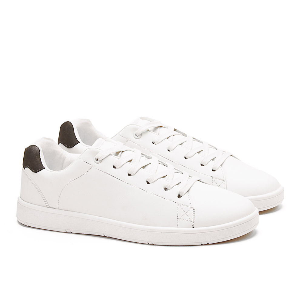 Men fashion sneakers with grey heel collar - White1