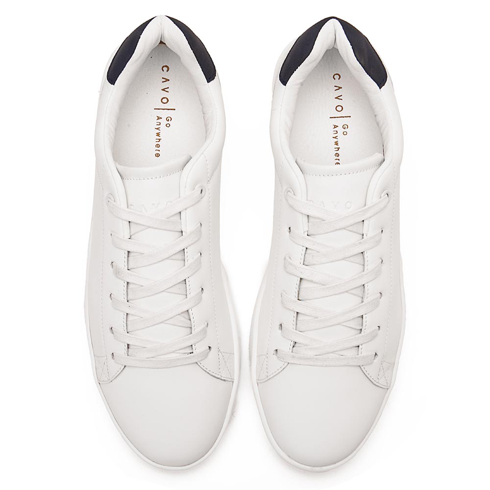 Men fashion sneakers with navy heel collar - White2