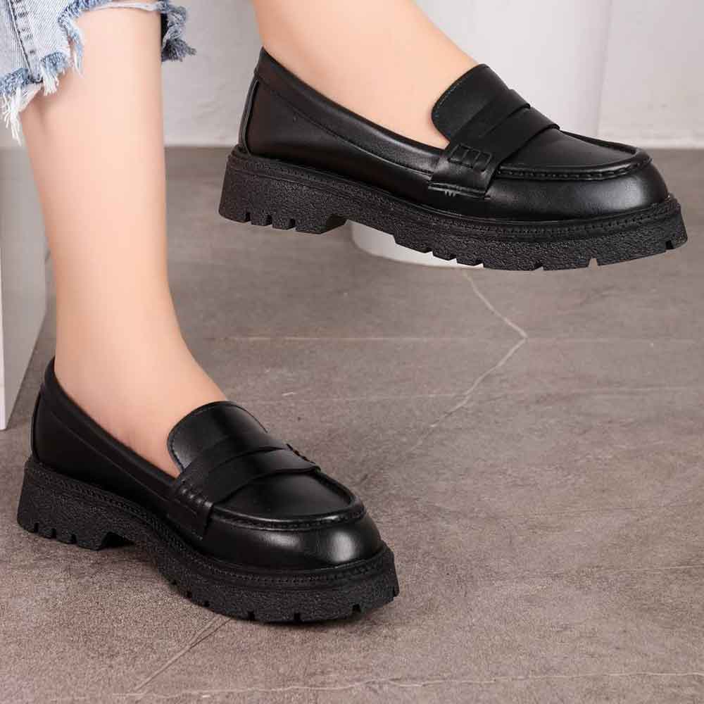 Women fashion leather moccasins - Black