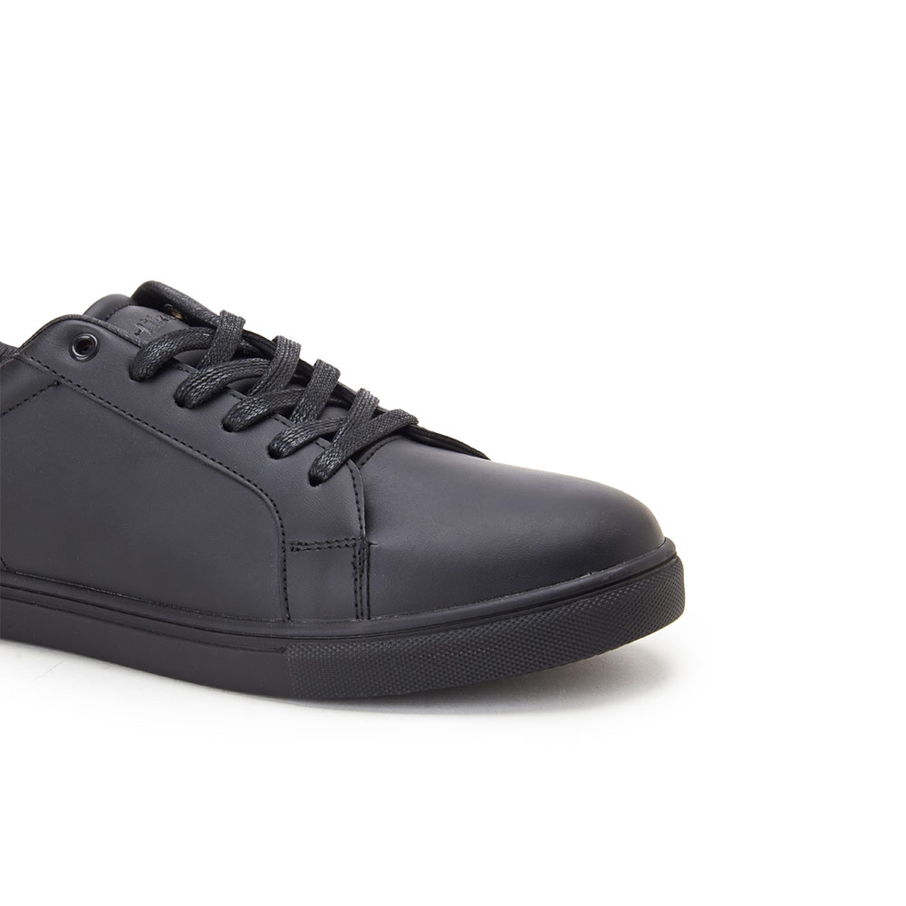 Men-sneakers-black-5