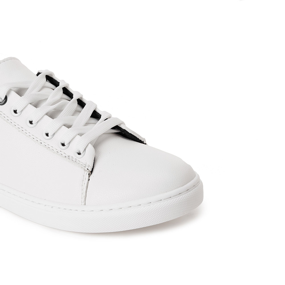 Men-sneakers-with-black-heel-White-5