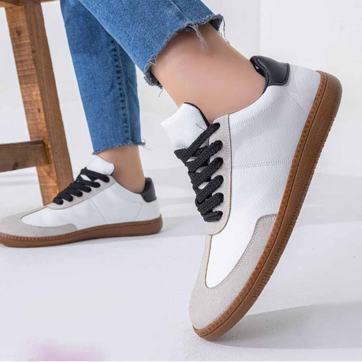 Women leather sneaker with black heel collar - White